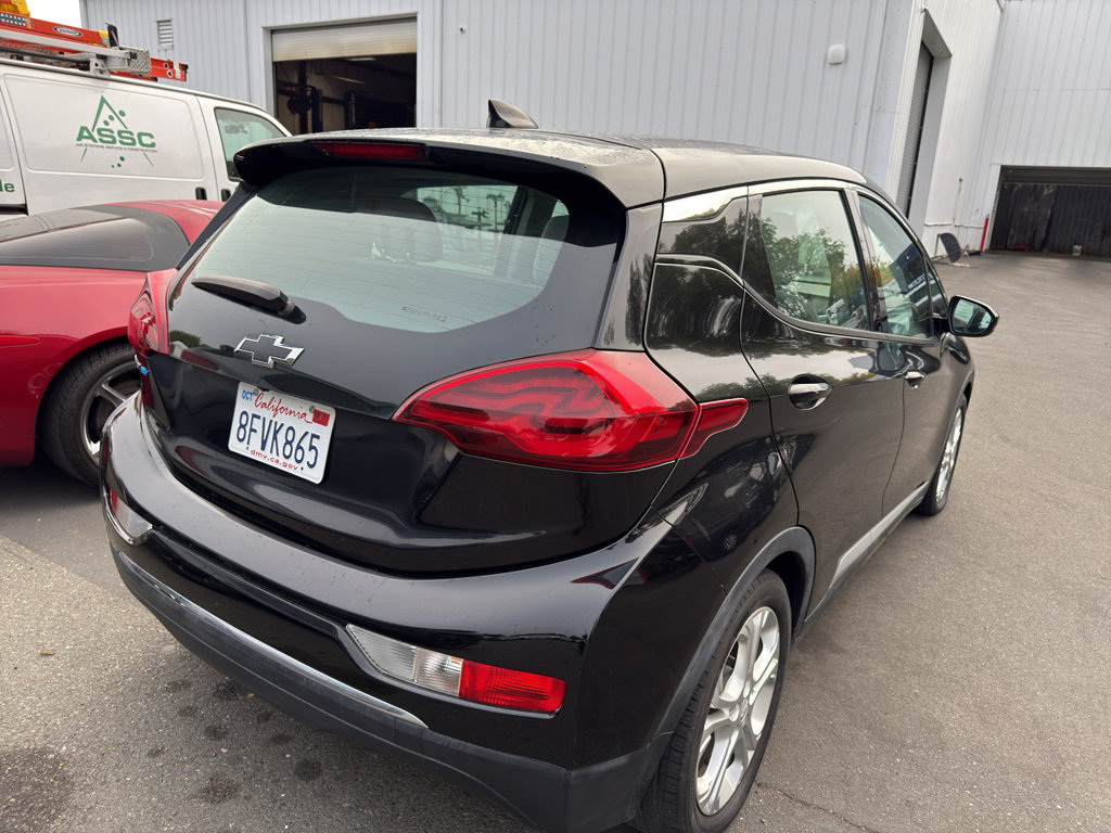 Used 2018 Chevrolet Bolt LT FWD image 4