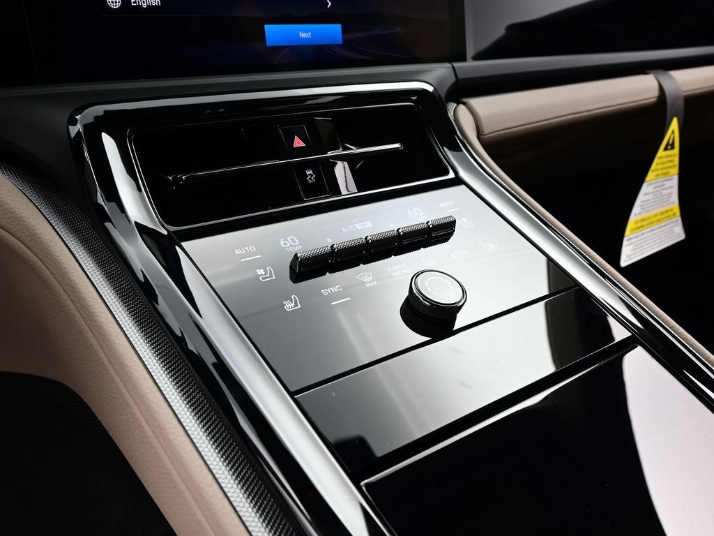 Certified 2026 Porsche Panamera 4 AWD/4WD image 10