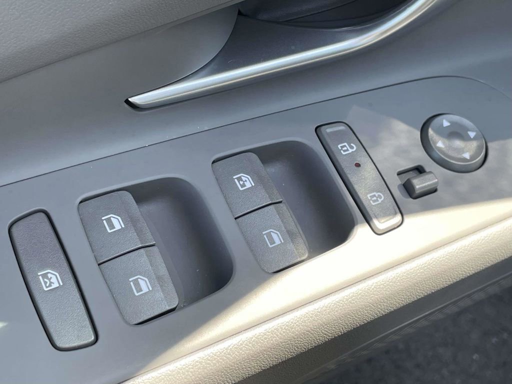Certified 2024 Hyundai Elantra SEL FWD image 14