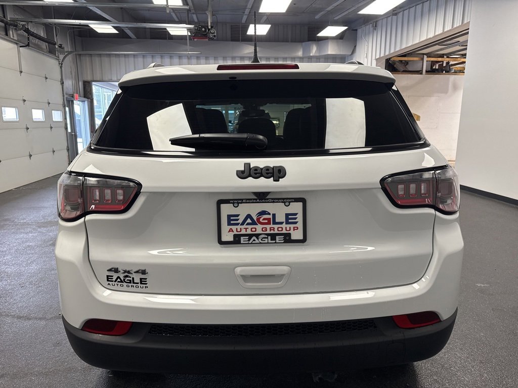 New 2026 Jeep Compass Latitude image 9