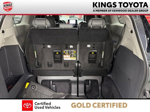 Used 2023 Toyota Sienna XLE FWD image 15