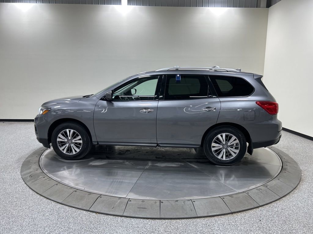 Used 2020 Nissan Pathfinder S image 9