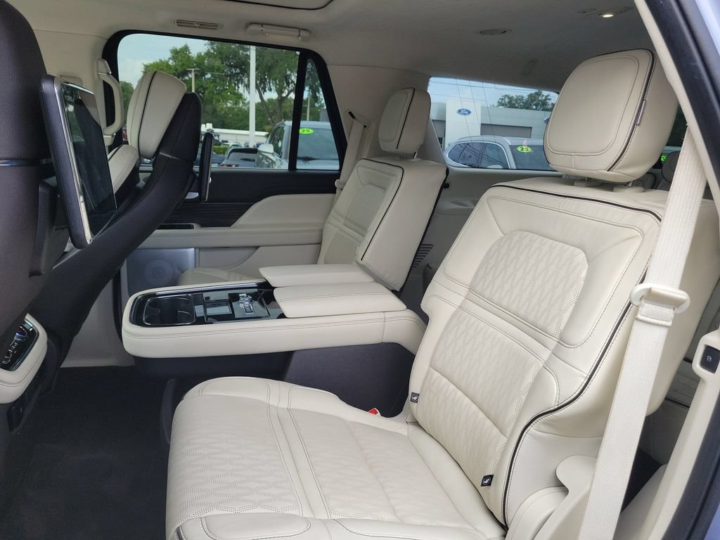 Used 2021 Lincoln Navigator Black Label AWD/4WD image 21