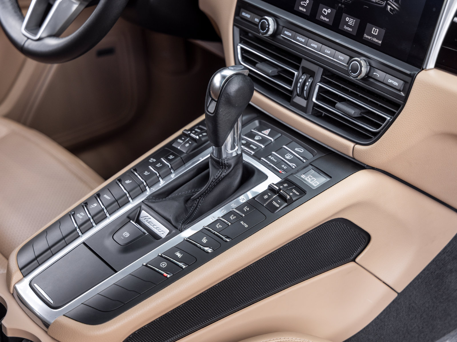 Certified 2021 Porsche Macan AWD/4WD image 64