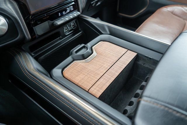 Used 2022 RAM 1500 Limited w/ Body-Colour Bumper Group image 33