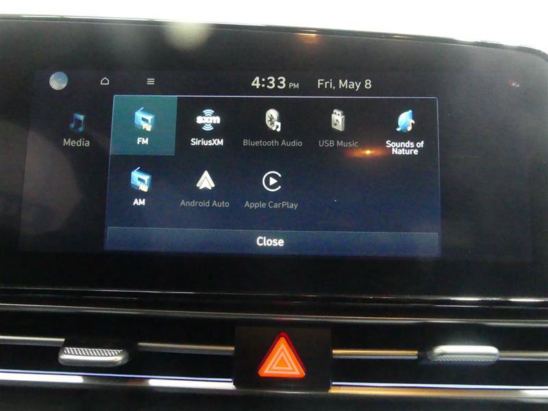 Used 2025 Hyundai Elantra Limited FWD image 45