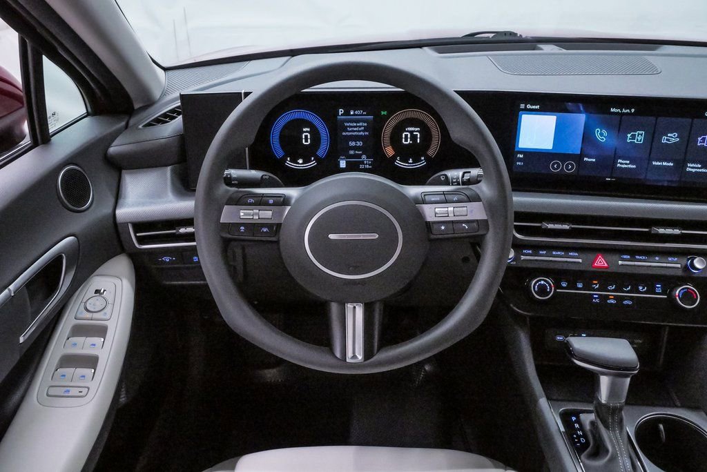 Used 2025 Hyundai Sonata SE image 19