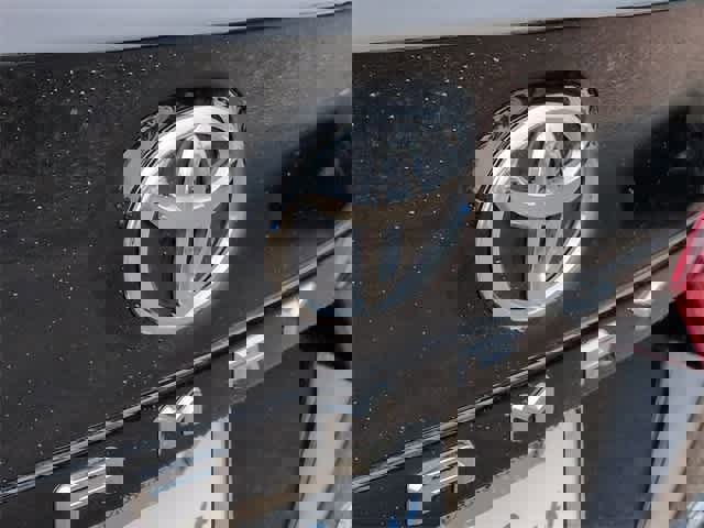 Used 2024 Toyota Camry LE image 12