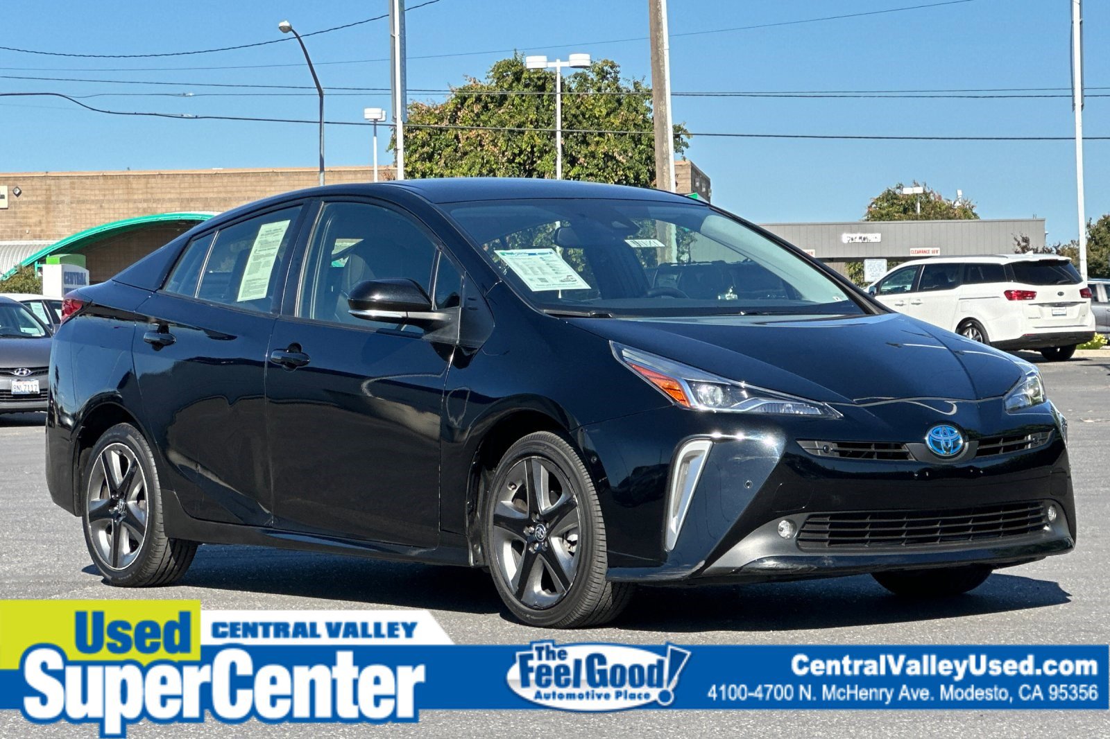Used 2022 Toyota Prius L Eco image 1
