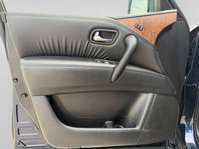 Used 2024 Nissan Armada SL w/ Captain's Chairs Package AWD/4WD image 13