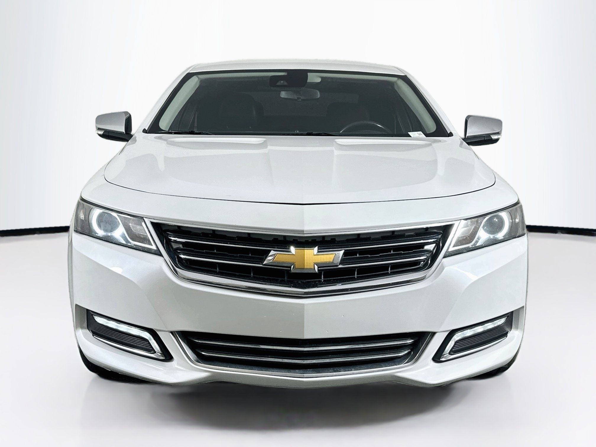 Used 2015 Chevrolet Impala LTZ FWD image 2