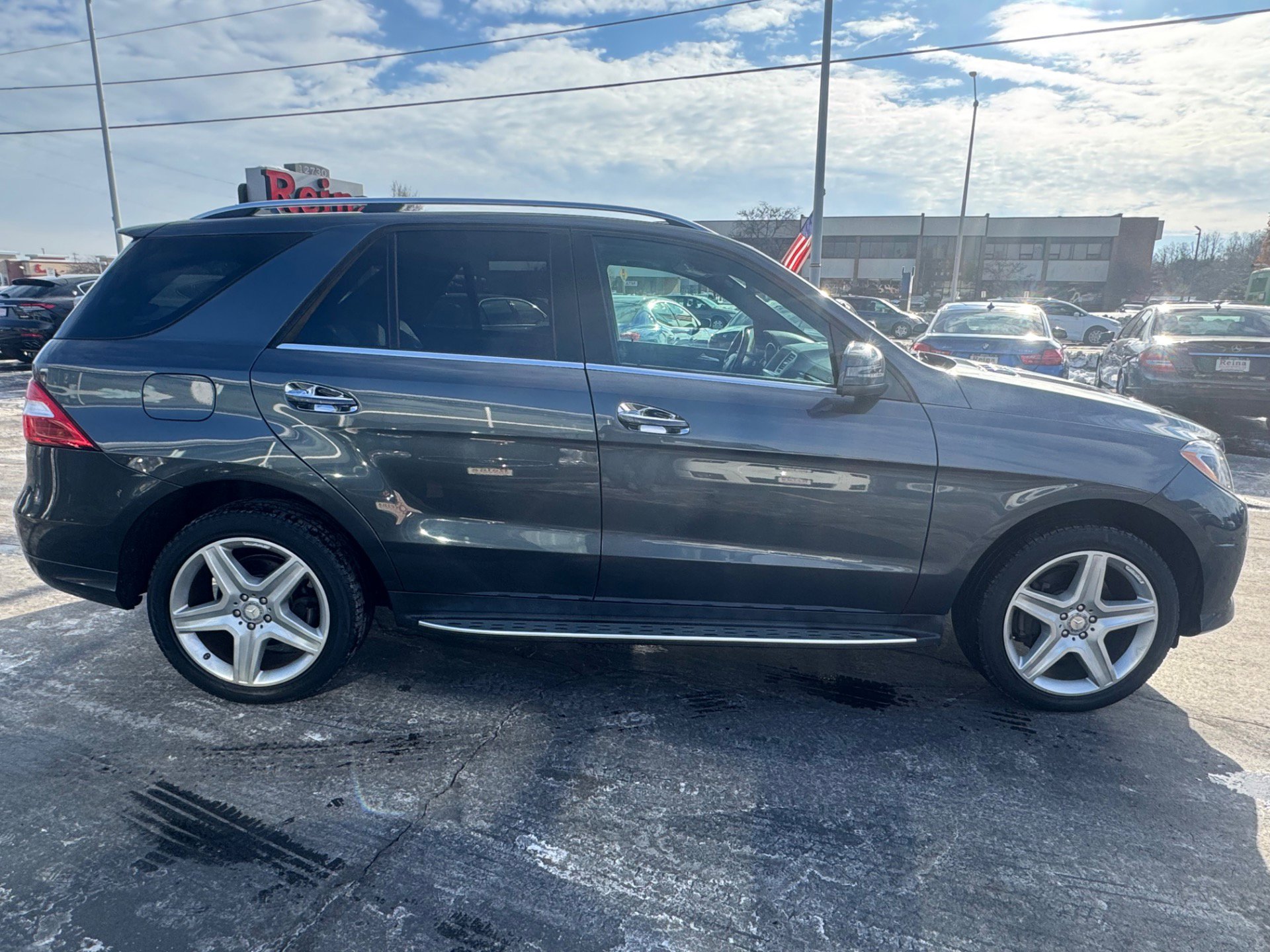 Used 2015 Mercedes-Benz ML 400 4-MATIC image 13