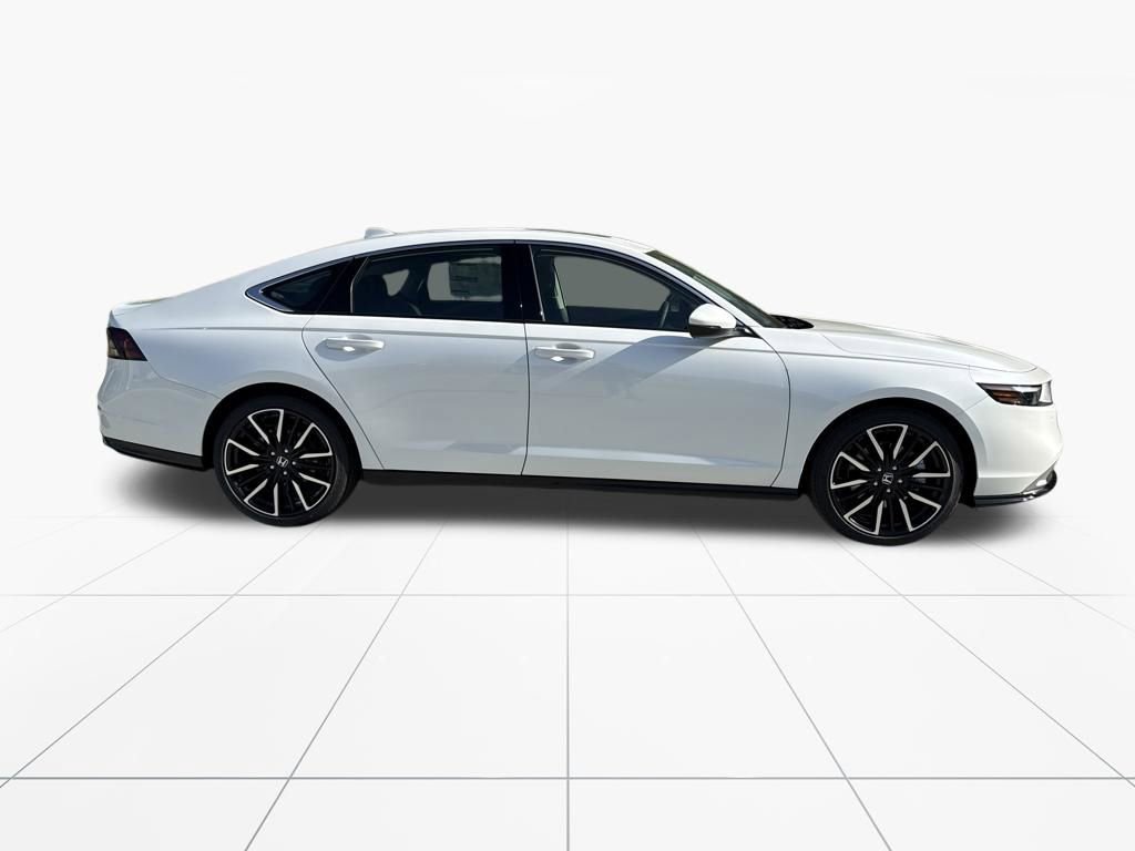 New 2026 Honda Accord Touring image 9