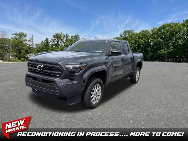 Used 2025 Toyota Tacoma SR w/ SR Upgrade Package AWD/4WD image 1