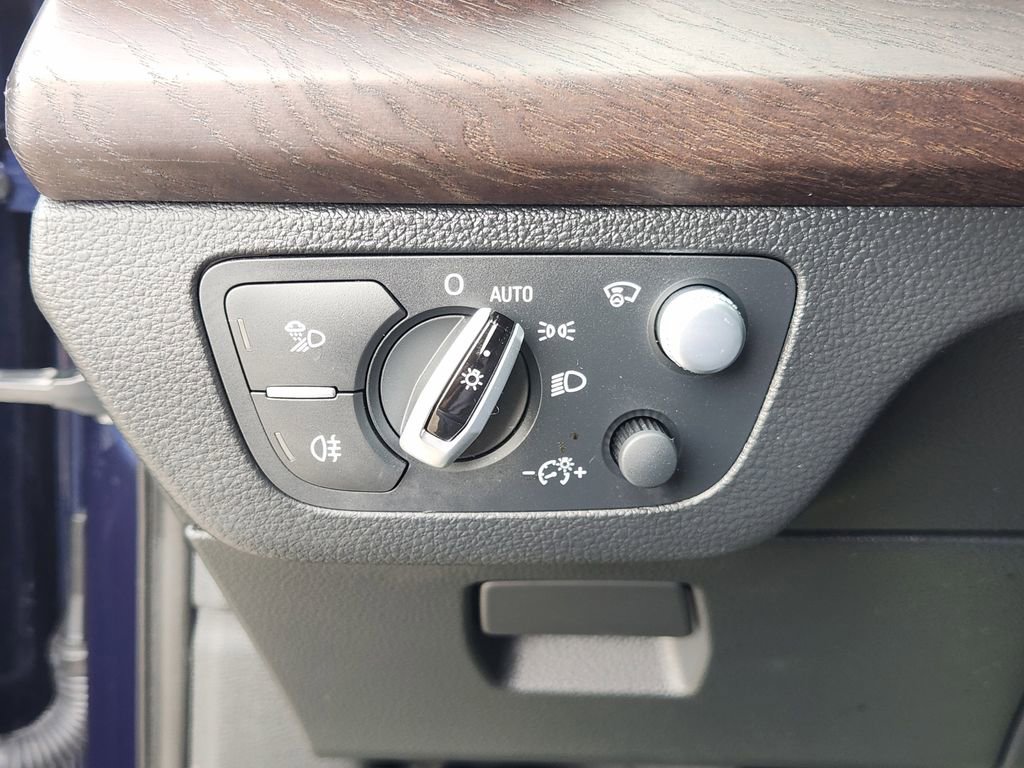 Used 2018 Audi Q5 Prestige w/ Prestige Package image 22