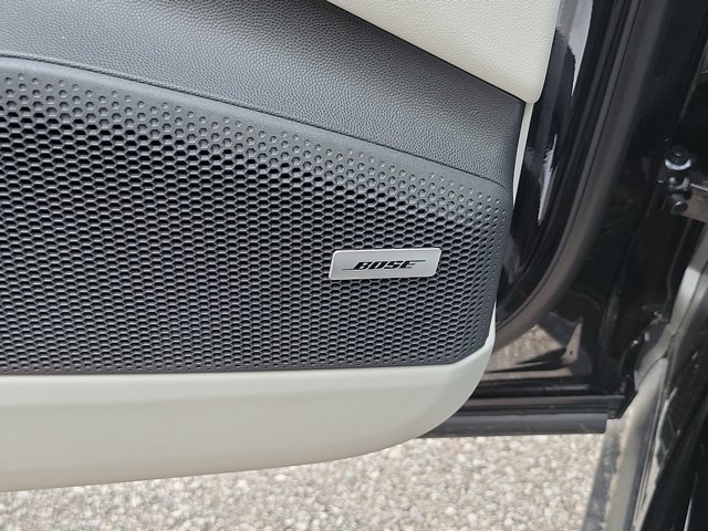 New 2026 Porsche Macan Electric RWD image 27