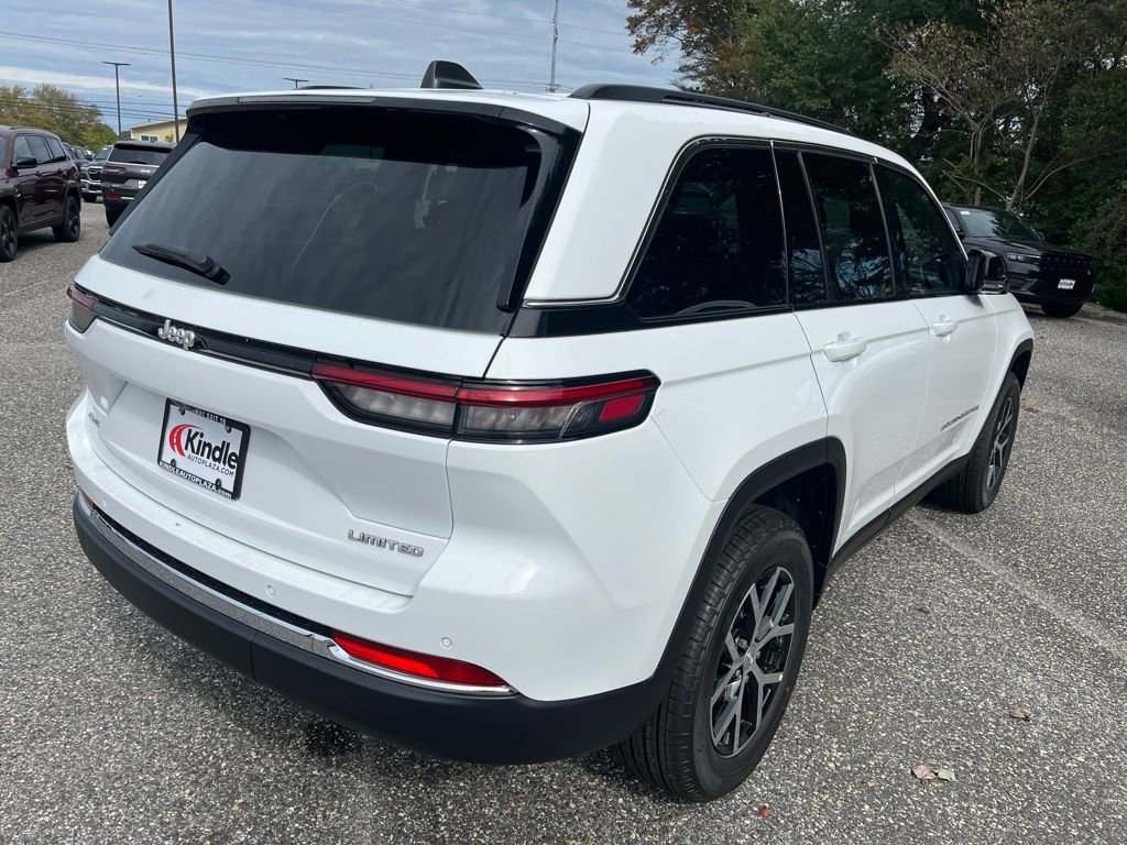 New 2025 Jeep Grand Cherokee Limited w/ Trailer Tow Package image 25