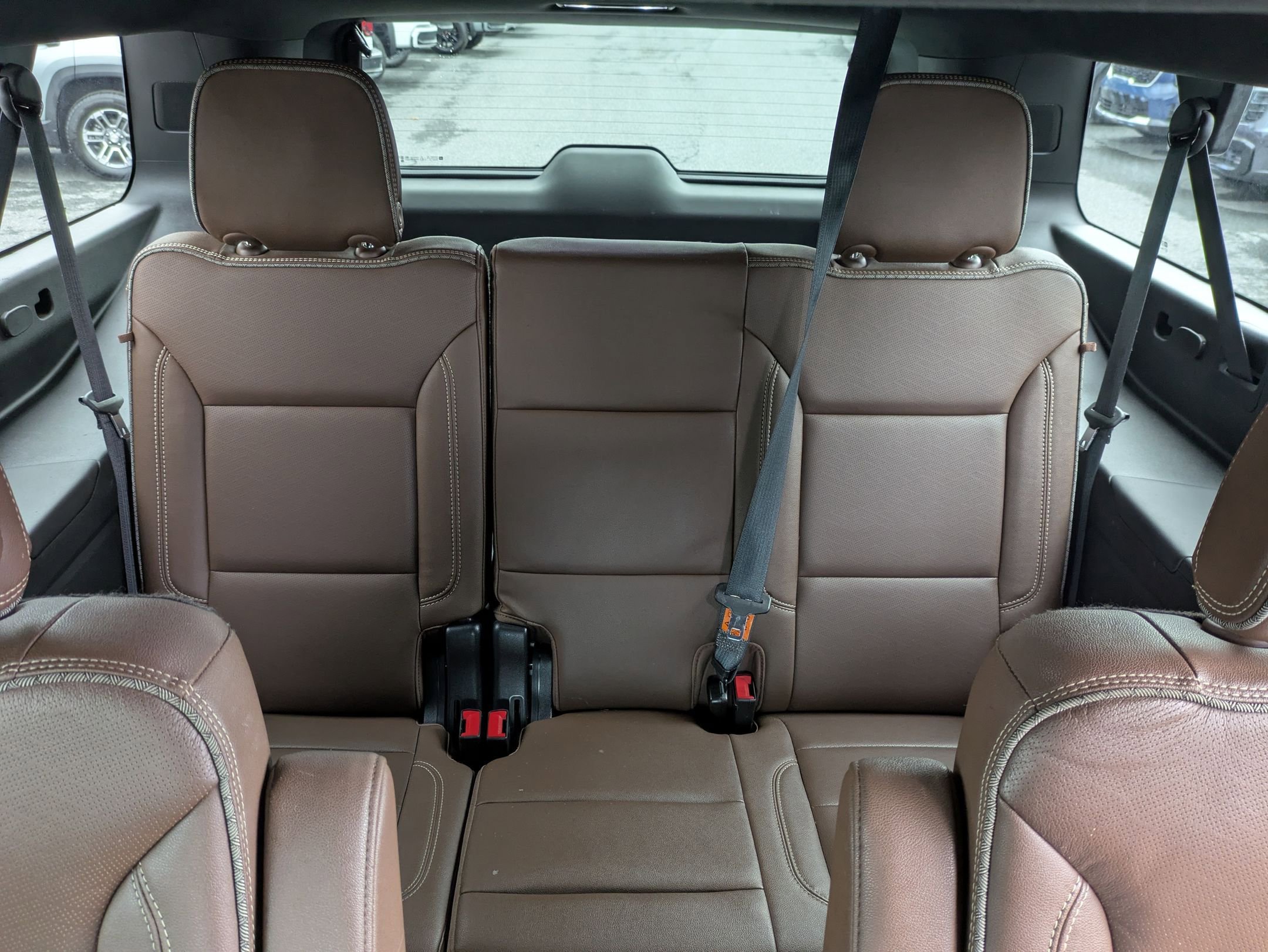 Used 2023 Chevrolet Suburban High Country w/ LPO, Illumination Package image 9