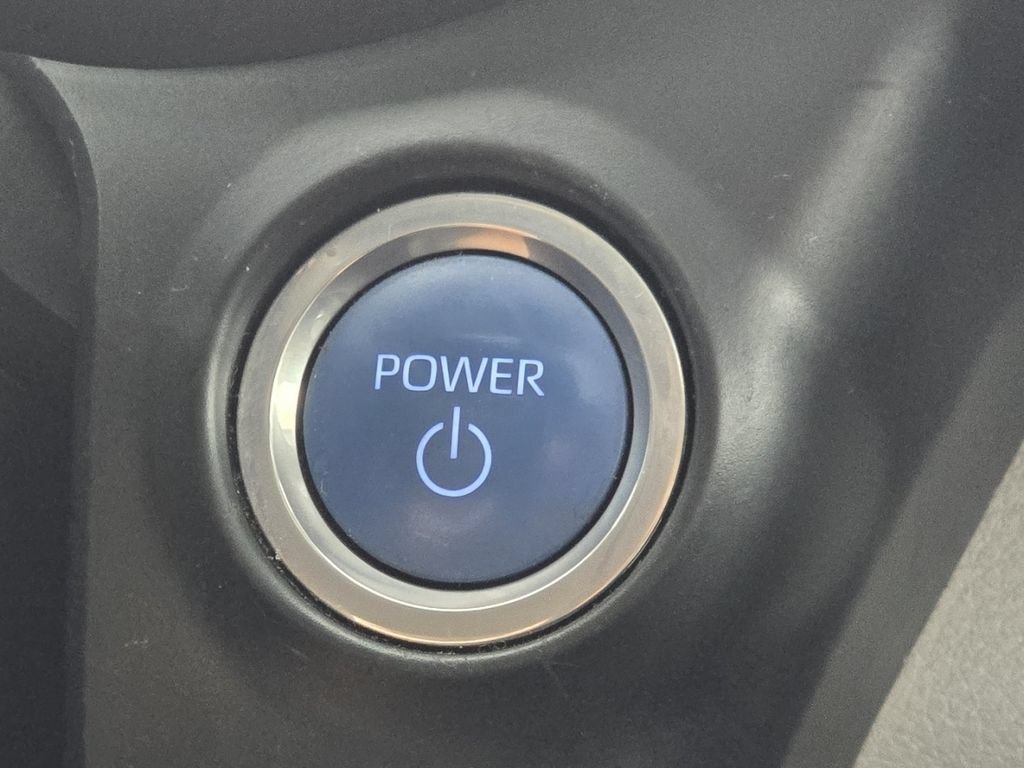 Certified 2024 Toyota Sienna XLE FWD image 30