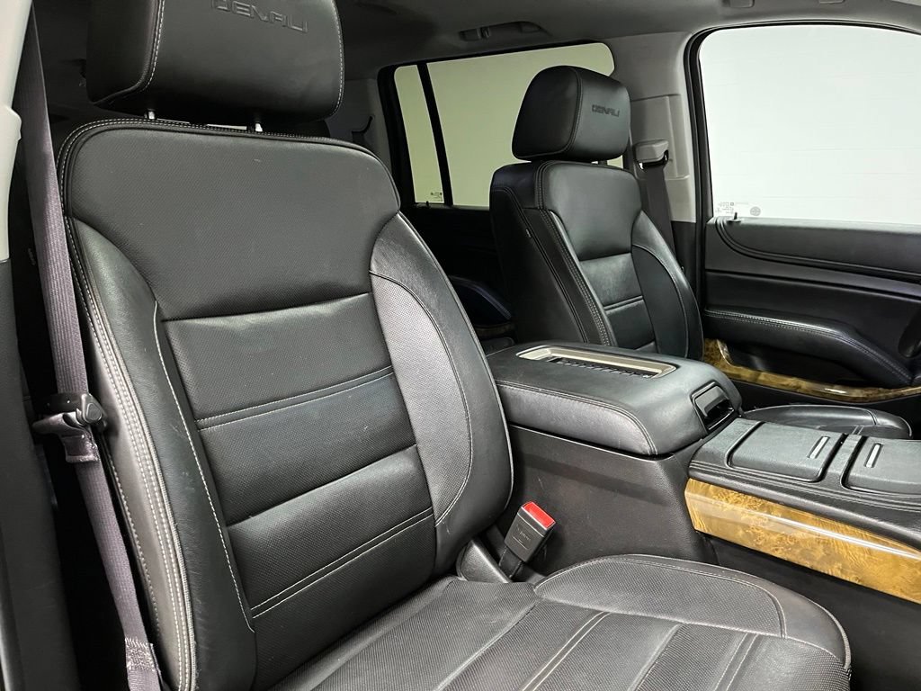 Used 2017 GMC Yukon XL Denali w/ Open Road Package AWD/4WD image 59
