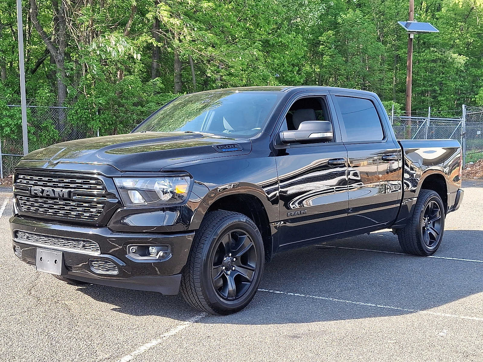 Used 2022 RAM 1500 Big Horn AWD/4WD image 3