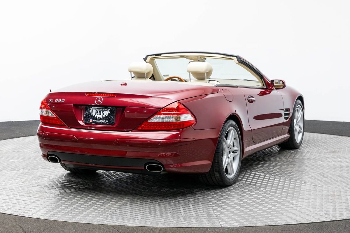 Used 2008 Mercedes-Benz SL 550 Roadster image 5