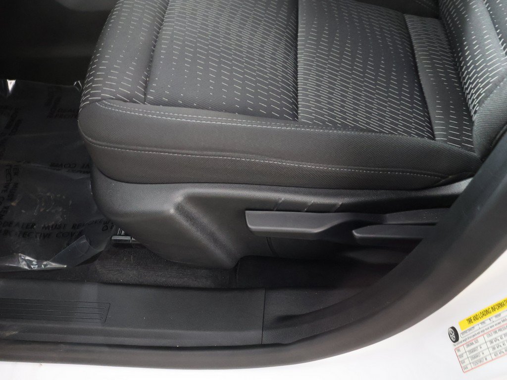 Used 2025 Chevrolet Equinox LT AWD/4WD image 30