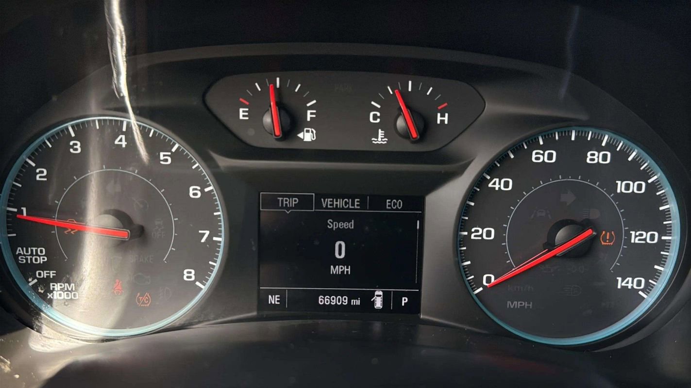 Used 2018 Chevrolet Equinox LT AWD/4WD image 12