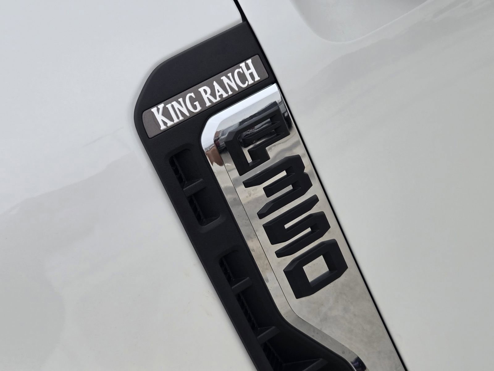 New 2026 Ford F350 King Ranch w/ Chrome Package image 13