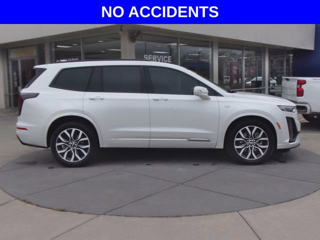 Used 2021 Cadillac XT6 Sport w/ Platinum Package image 2