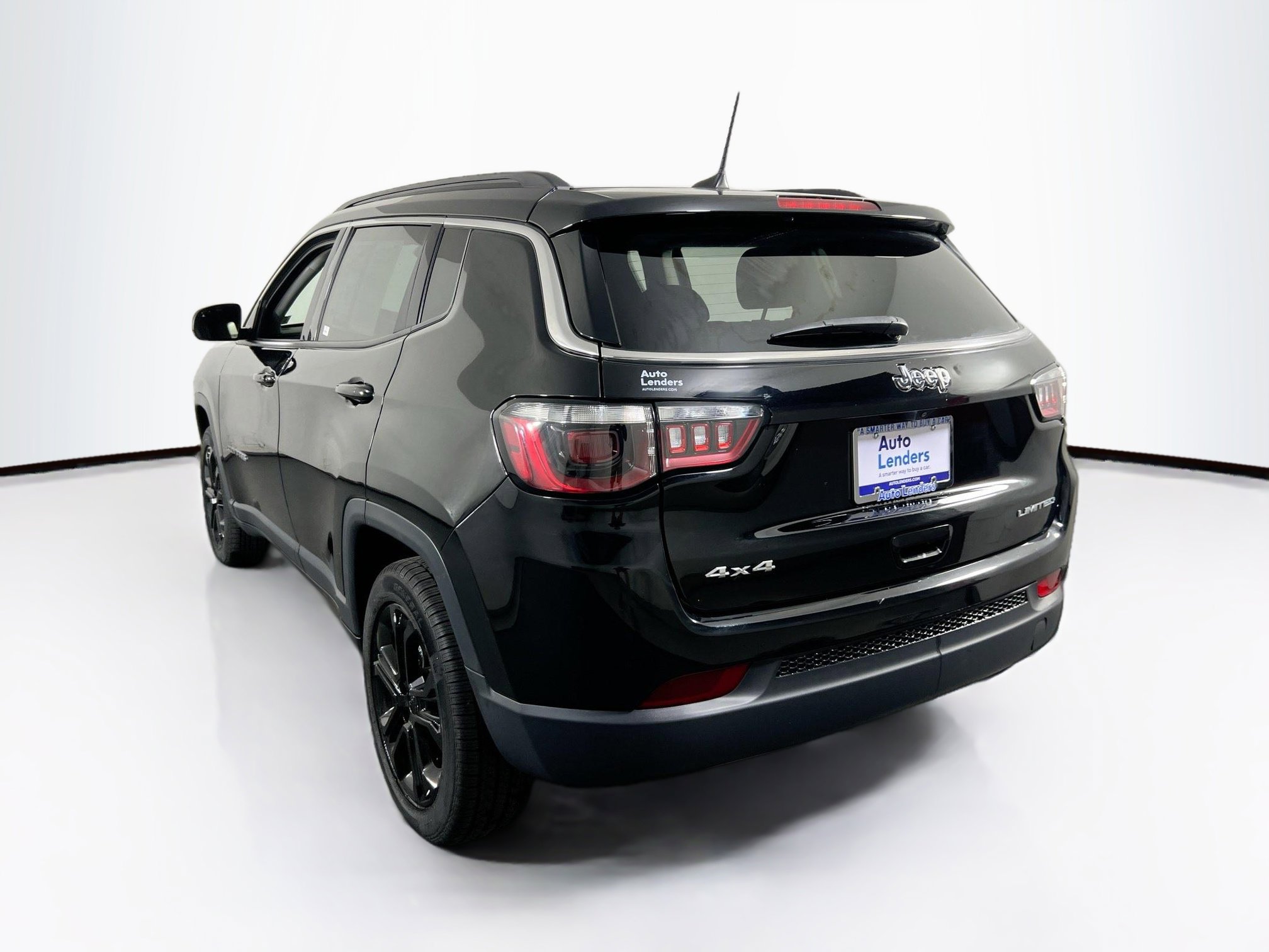 Used 2022 Jeep Compass Limited AWD/4WD image 7