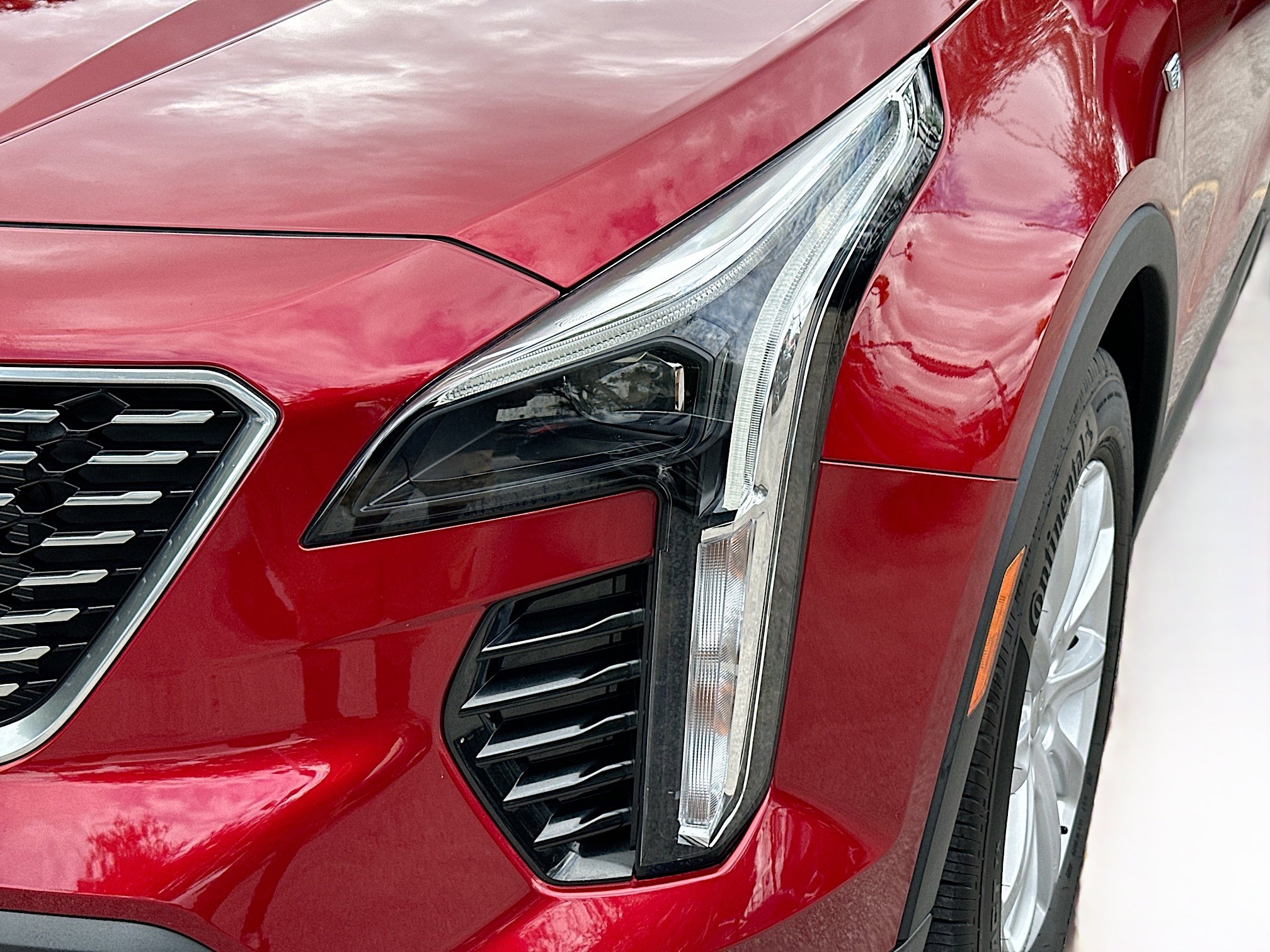 Used 2023 Cadillac XT4 Luxury w/ Driver Awareness Package image 28