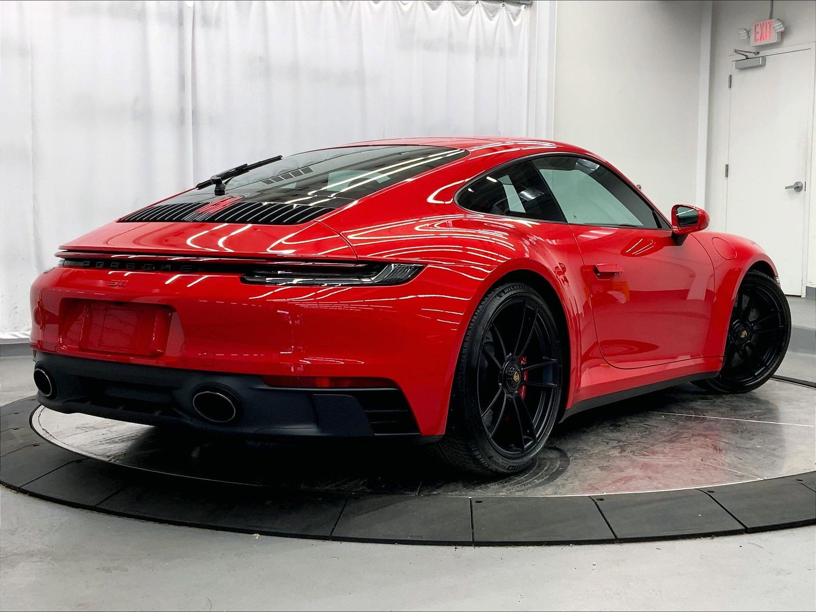 Certified 2022 Porsche 911 Carrera GTS image 7