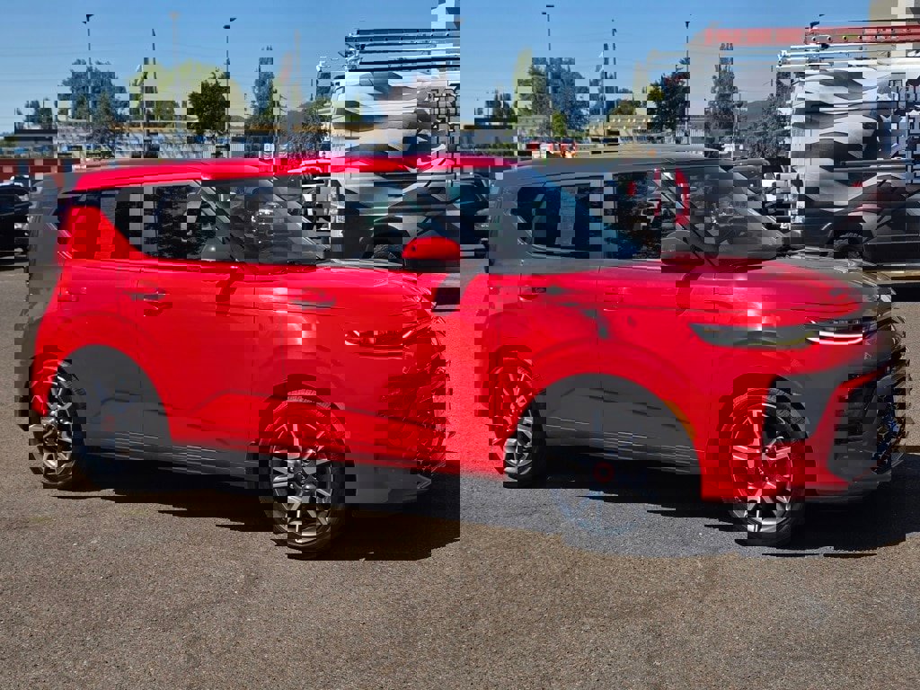 Used 2022 Kia Soul Turbo image 2