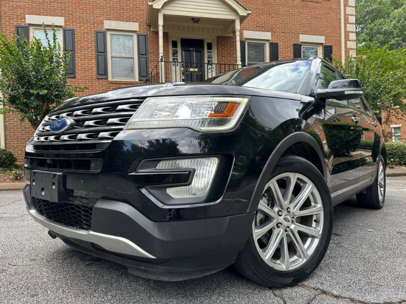 Used 2017 Ford Explorer Limited FWD image 2