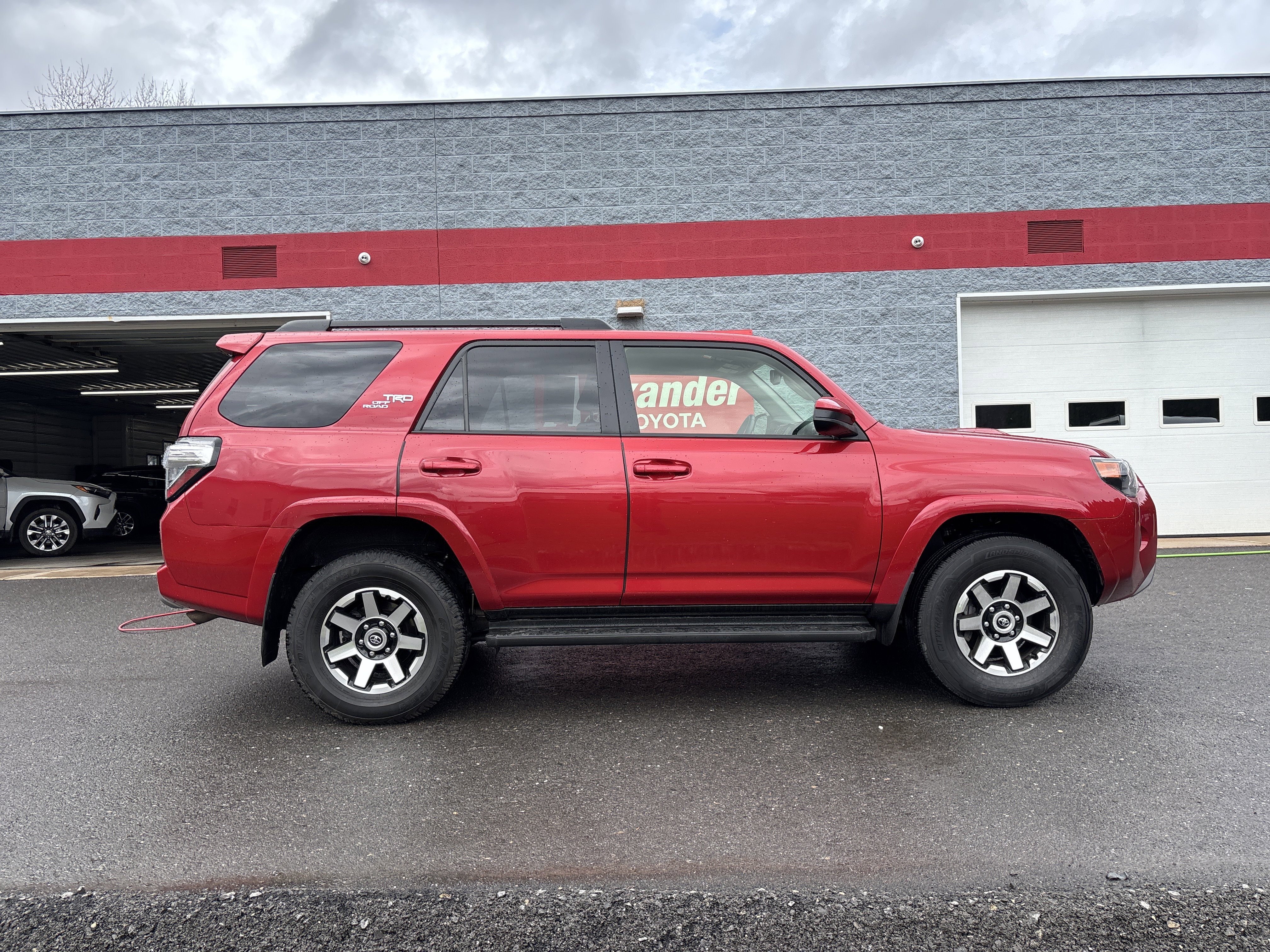 Used 2024 Toyota 4Runner TRD Off-Road video 2
