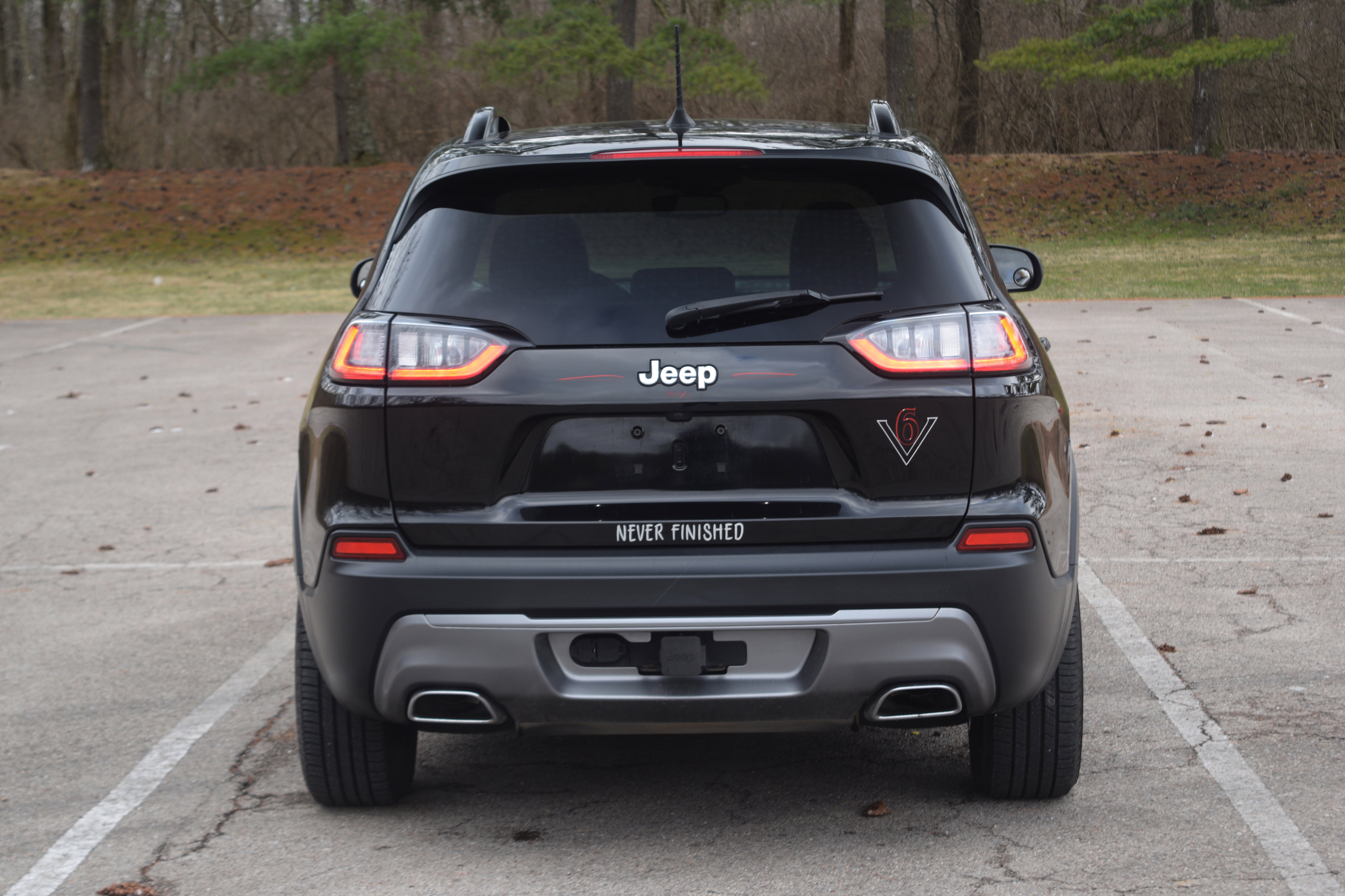 Used 2022 Jeep Cherokee Limited image 26