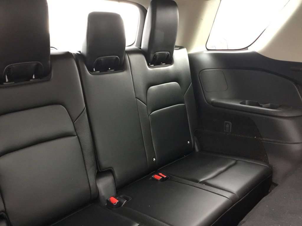 Used 2023 Nissan Pathfinder SL AWD/4WD image 41