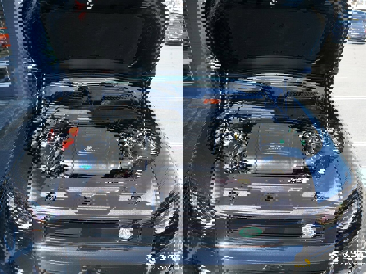 Used 2024 Land Rover Defender 110 S image 11