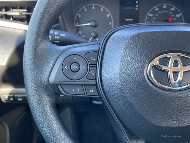 Used 2025 Toyota Corolla LE image 23