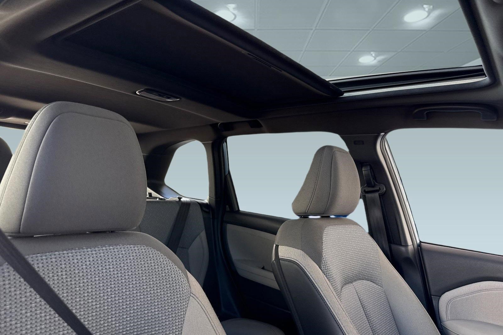 Used 2025 Subaru Forester Premium image 15