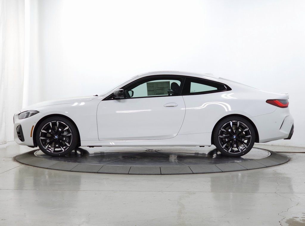 Certified 2025 BMW 430i xDrive Coupe w/ M Sport Package image 5