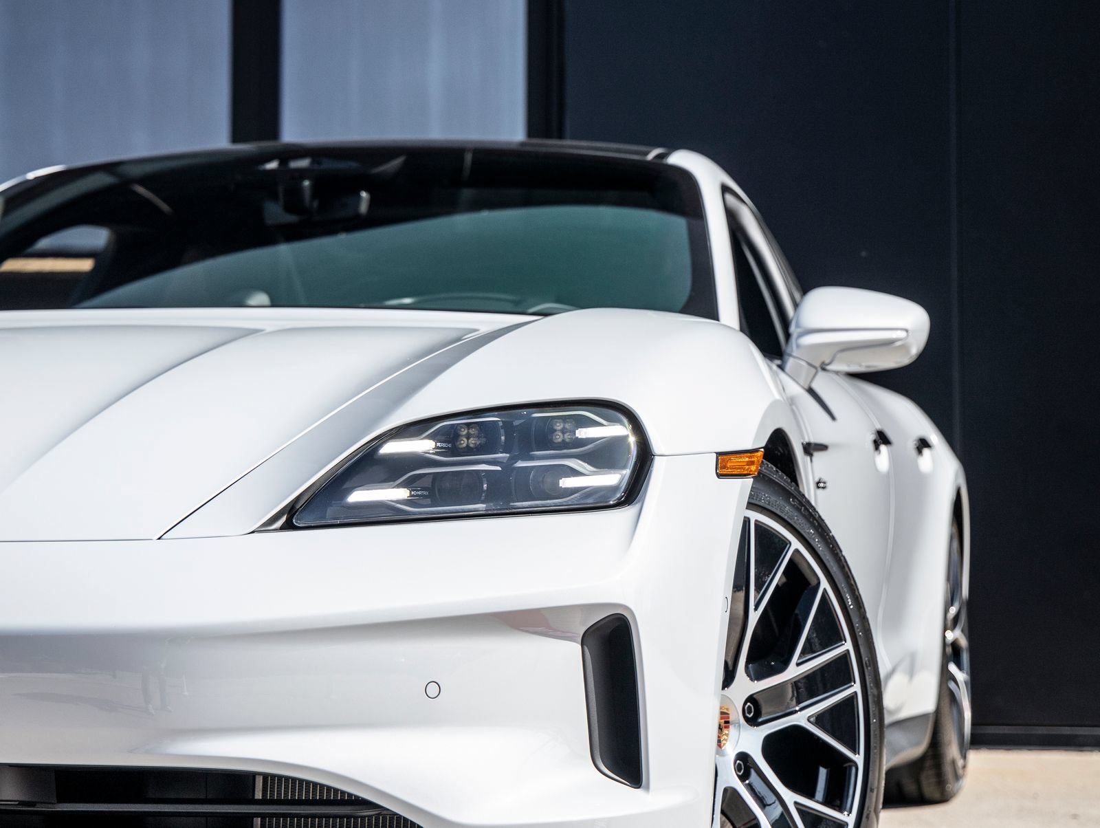 New 2026 Porsche Taycan AWD/4WD image 17