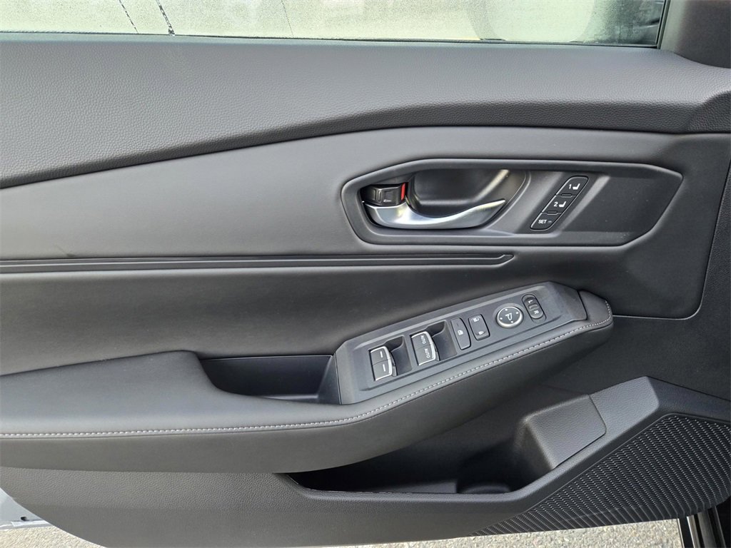 New 2025 Honda Accord Sport image 17