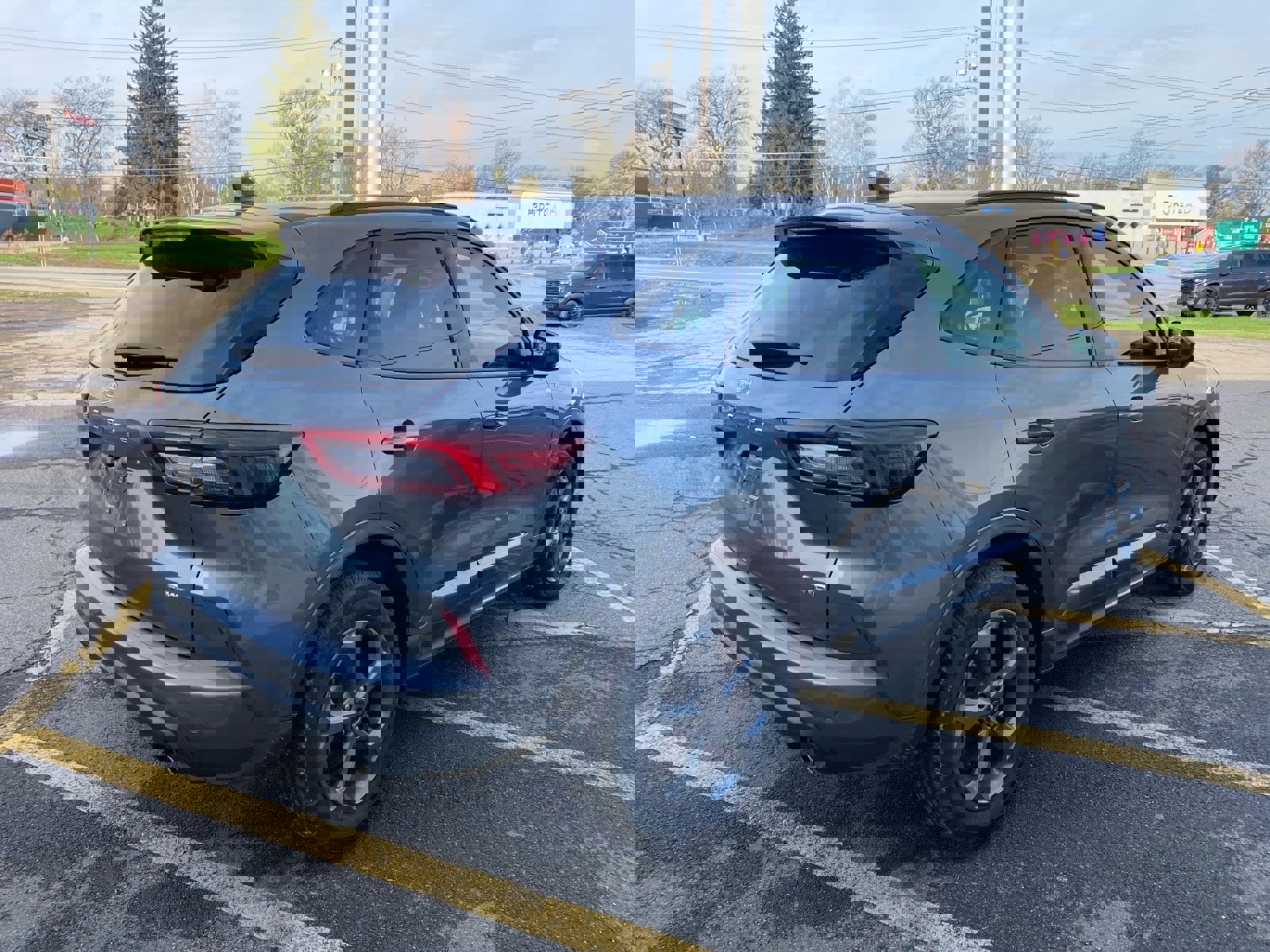 Used 2024 Ford Escape ST-Line w/ Tech Pack #1 image 5