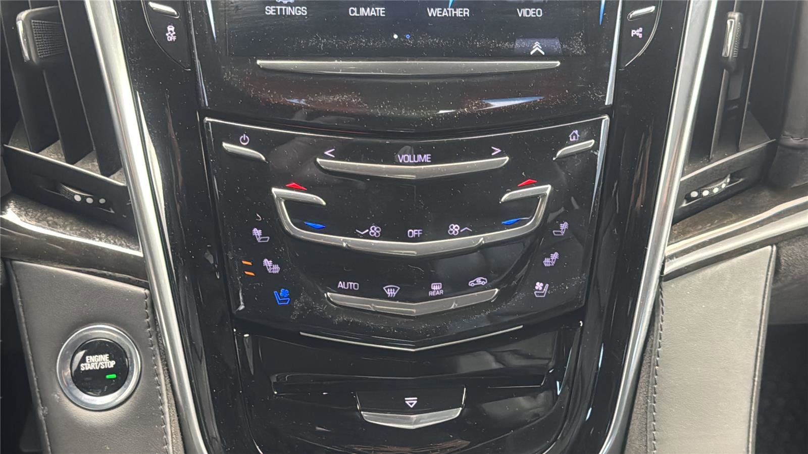 Used 2020 Cadillac Escalade Platinum w/ Escalade Sport Edition AWD/4WD image 21