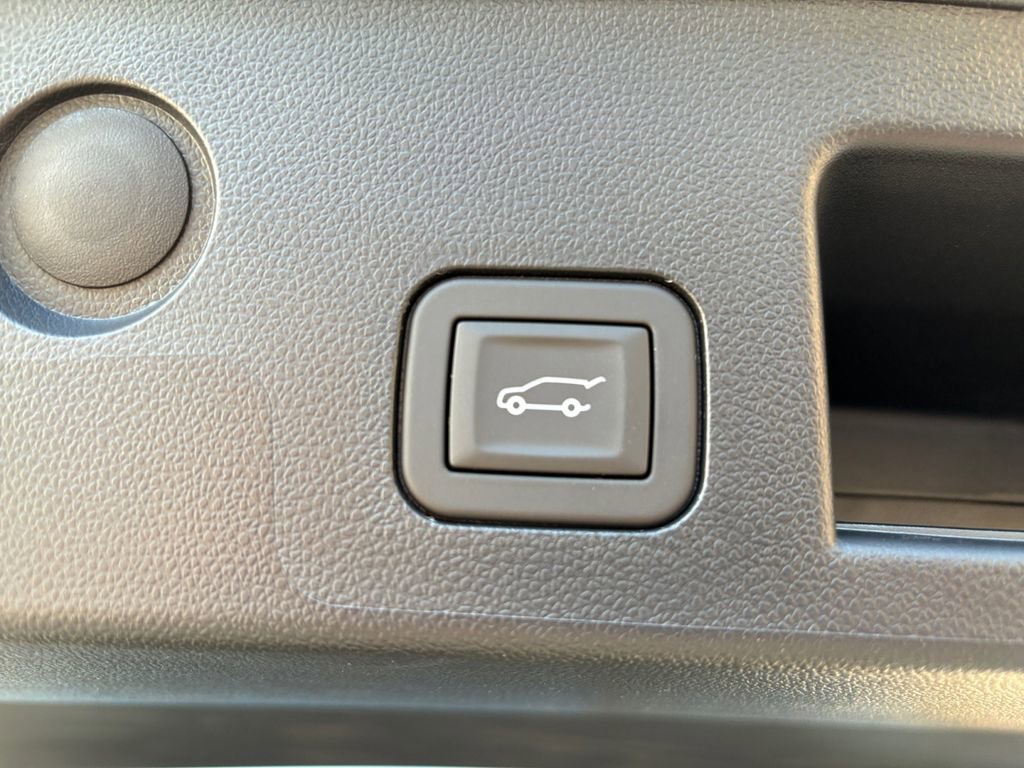 New 2026 Chevrolet Equinox RS w/ Convenience Package III image 11
