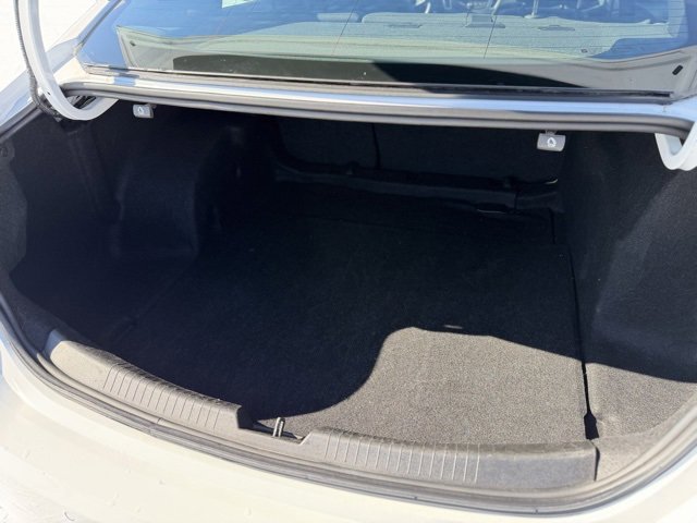 Used 2024 Chevrolet Malibu LT image 13