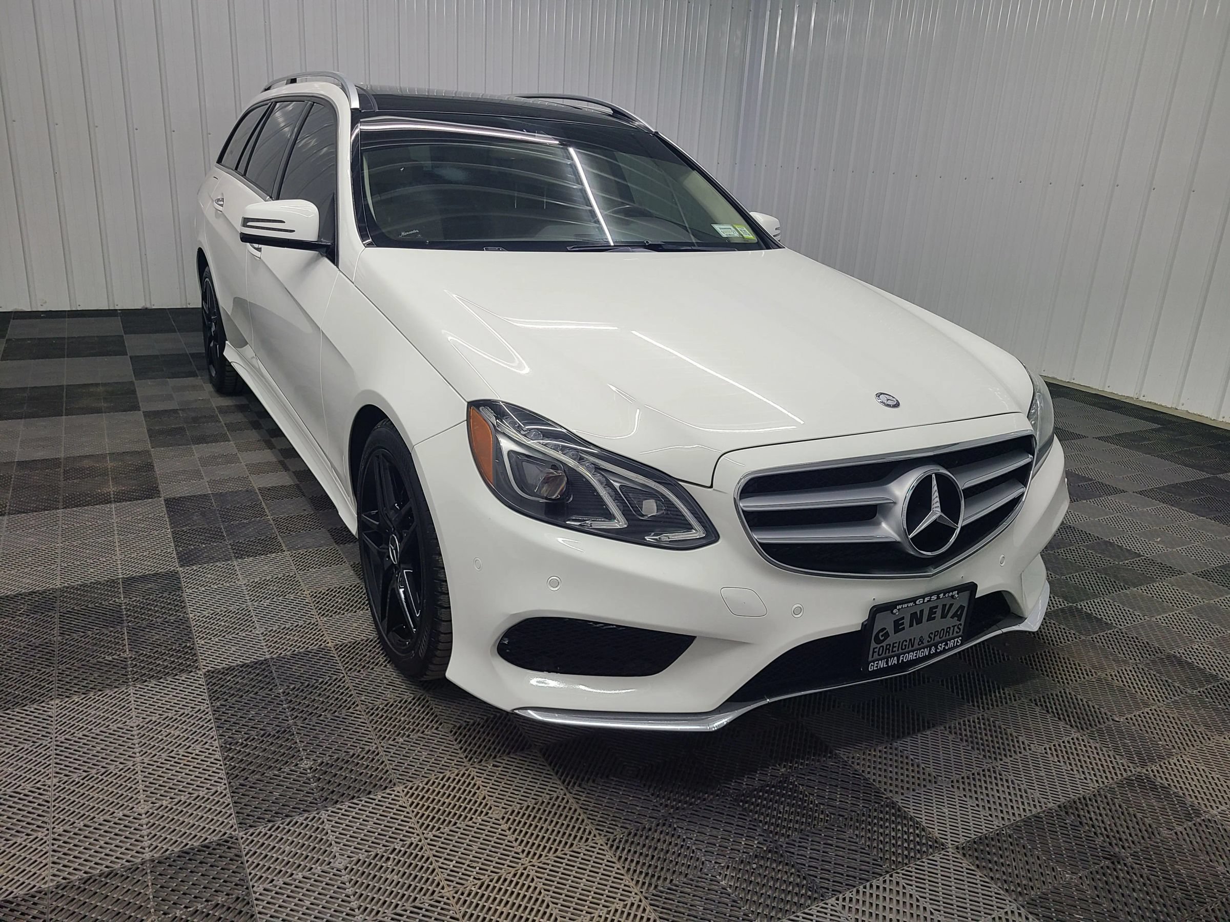 Used 2016 Mercedes-Benz E 350 4MATIC Wagon image 5