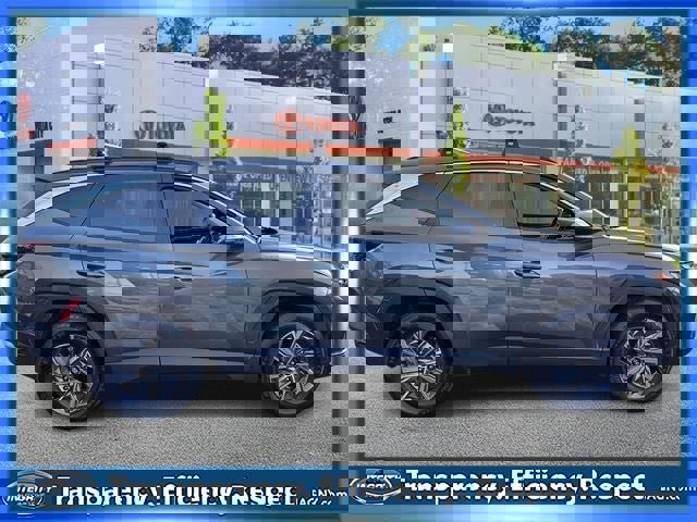 Used 2023 Hyundai Tucson Blue AWD/4WD image 2